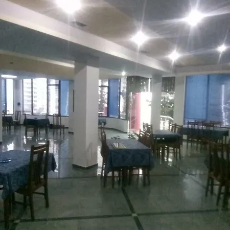 Hotel Moris Kryemedhej